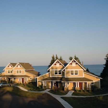 Larsmont Cottages Ту Харбърс Екстериор снимка